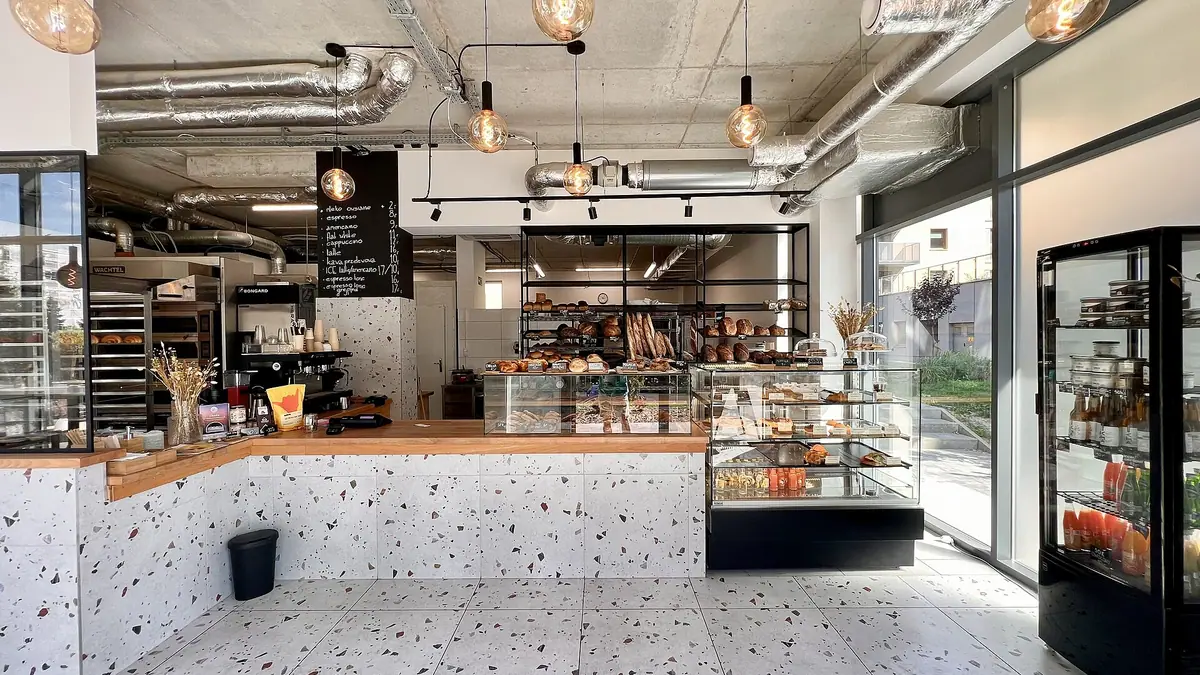 Gregs – bakery in Ormskirk town centre